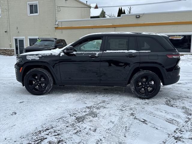 new 2025 Jeep Grand Cherokee car, priced at $49,158