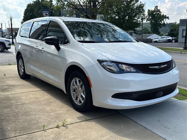 new 2025 Chrysler Voyager car, priced at $39,406