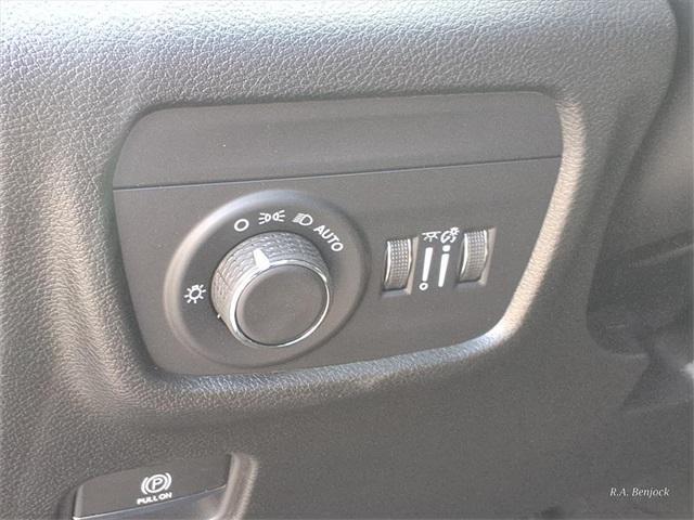 new 2025 Jeep Grand Cherokee L car, priced at $42,401