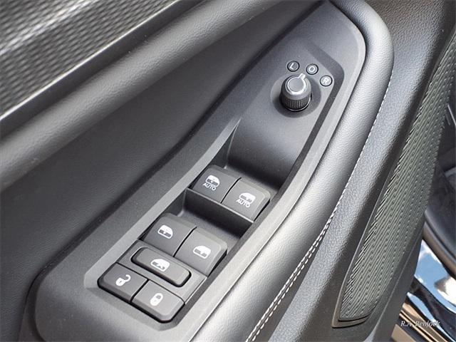 new 2025 Jeep Grand Cherokee L car, priced at $42,401