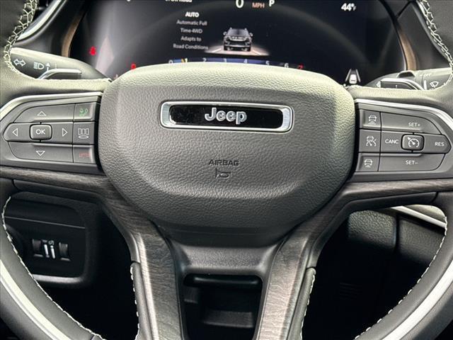 new 2025 Jeep Grand Cherokee car, priced at $48,622