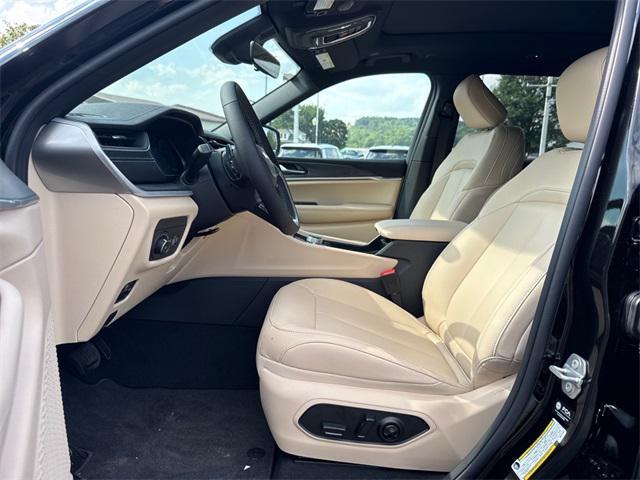 new 2025 Jeep Grand Cherokee L car, priced at $47,631