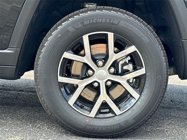 new 2025 Jeep Grand Cherokee L car, priced at $47,631