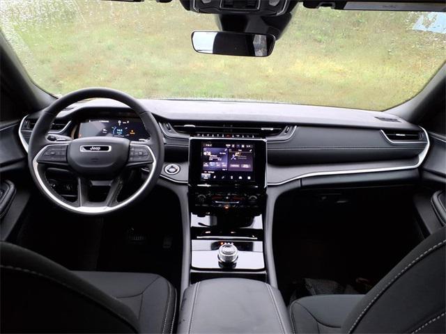 new 2025 Jeep Grand Cherokee car, priced at $38,542