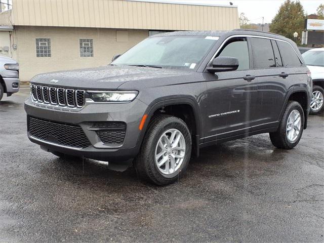 new 2025 Jeep Grand Cherokee car, priced at $38,542