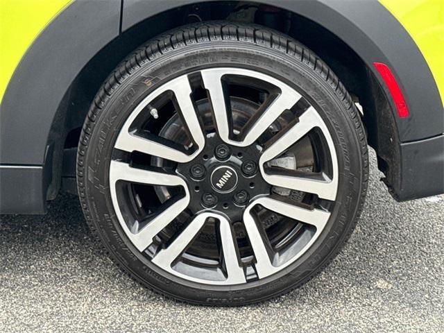 used 2024 MINI Hardtop car, priced at $28,998