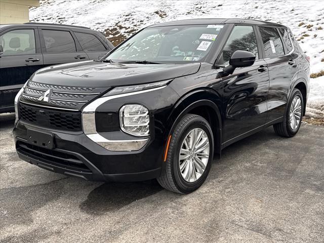 used 2023 Mitsubishi Outlander car, priced at $24,998