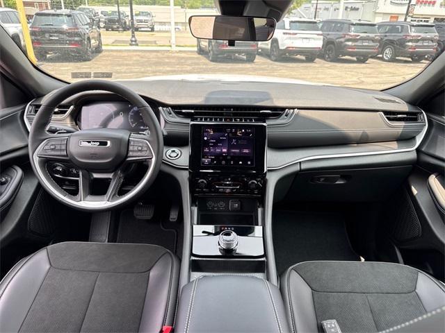 new 2025 Jeep Grand Cherokee car, priced at $43,906
