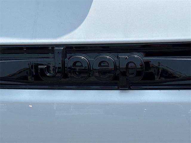 new 2025 Jeep Grand Cherokee car, priced at $43,906