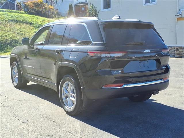 new 2025 Jeep Grand Cherokee car, priced at $38,542