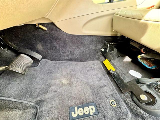 used 2014 Jeep Grand Cherokee car, priced at $12,500