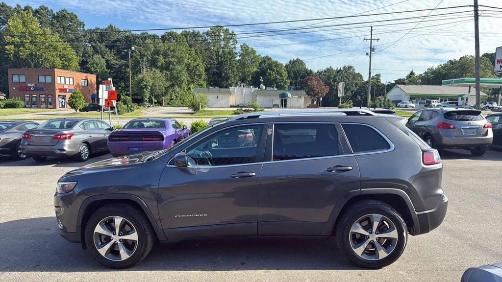 used 2019 Jeep Cherokee car, priced at $15,999