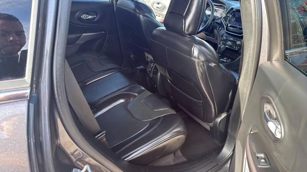 used 2019 Jeep Cherokee car, priced at $15,999