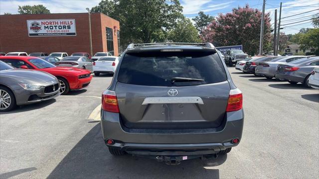 used 2010 Toyota Highlander car, priced at $8,999