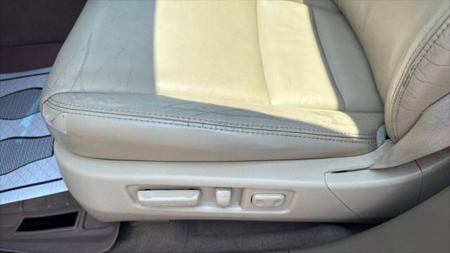 used 2013 Acura MDX car, priced at $11,699