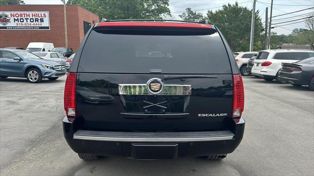 used 2013 Cadillac Escalade car, priced at $15,897