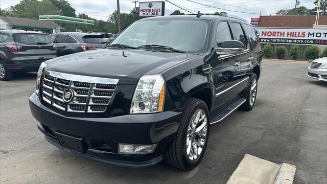 used 2013 Cadillac Escalade car, priced at $15,897