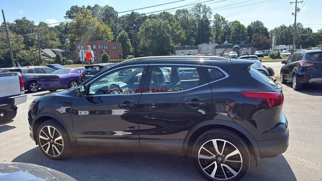 used 2019 Nissan Rogue Sport car, priced at $9,999