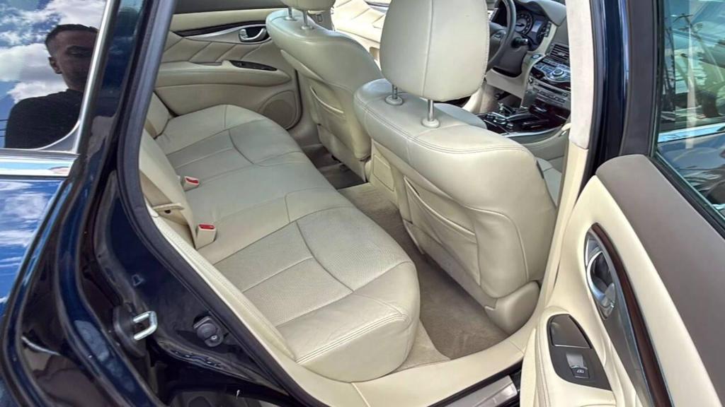 used 2015 INFINITI Q70 car, priced at $9,999