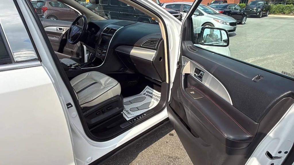 used 2014 Lincoln MKX car, priced at $11,999
