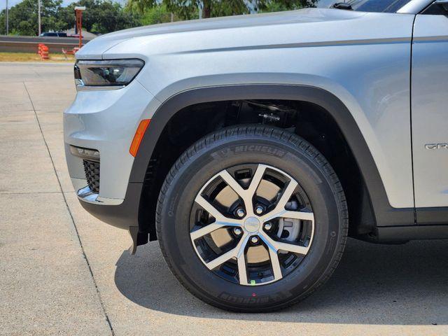 new 2024 Jeep Grand Cherokee L car, priced at $40,280