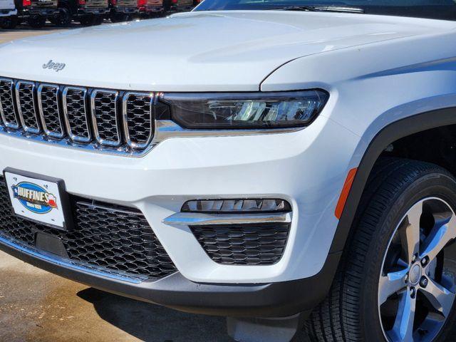 new 2025 Jeep Grand Cherokee car, priced at $48,822