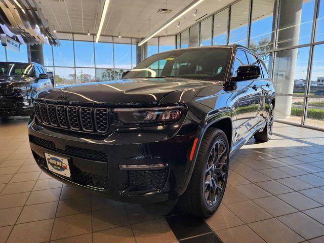 new 2025 Jeep Grand Cherokee L car, priced at $61,666