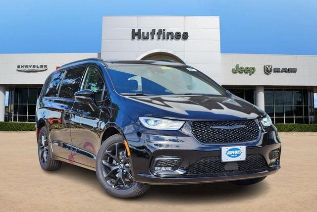 new 2026 Chrysler Pacifica car