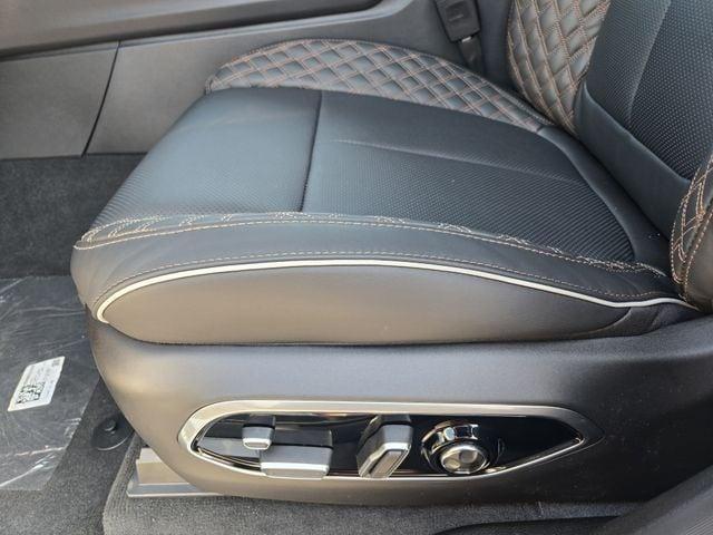 new 2025 Jeep Grand Cherokee L car, priced at $69,175