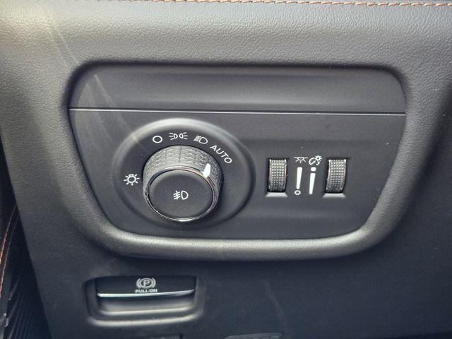 new 2025 Jeep Grand Cherokee L car, priced at $69,175