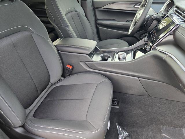 new 2025 Jeep Grand Cherokee L car, priced at $33,994