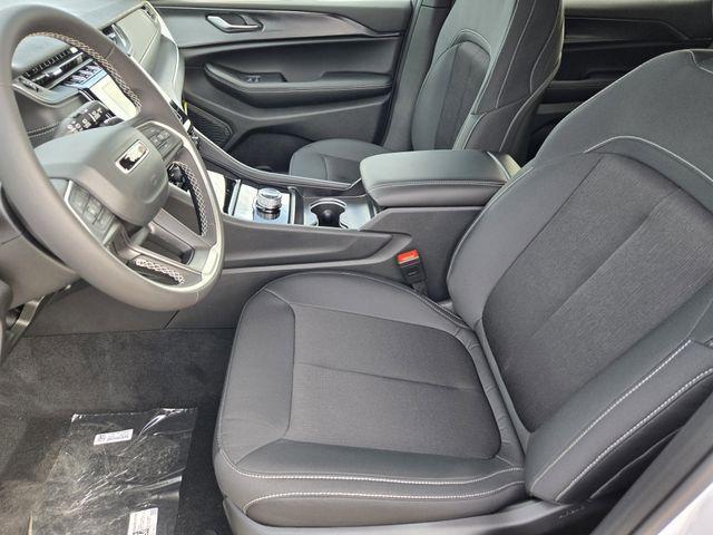 new 2025 Jeep Grand Cherokee L car, priced at $33,994