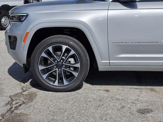 new 2025 Jeep Grand Cherokee car, priced at $54,745