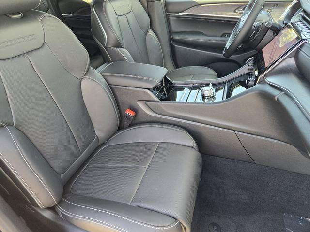 new 2025 Jeep Grand Cherokee car, priced at $54,745