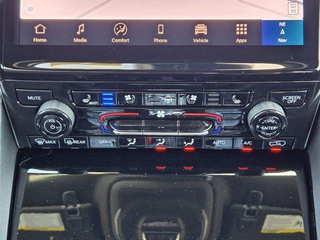 new 2025 Jeep Grand Cherokee car, priced at $54,745