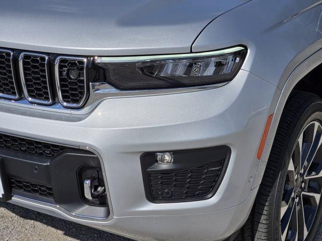 new 2025 Jeep Grand Cherokee car, priced at $54,745