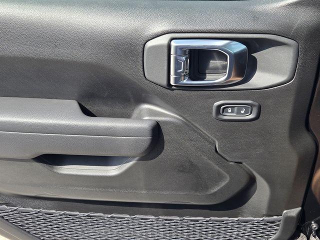 new 2025 Jeep Gladiator car, priced at $43,745