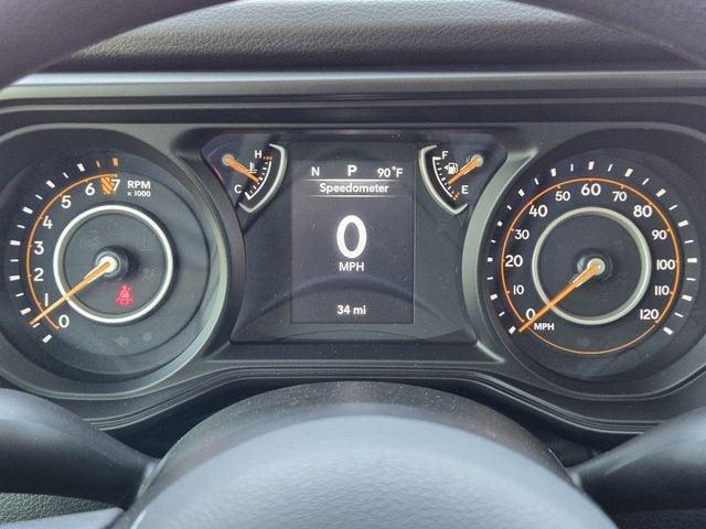 new 2025 Jeep Gladiator car, priced at $43,745