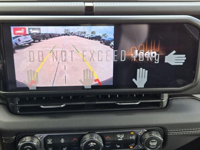 new 2025 Jeep Wrangler car, priced at $64,547