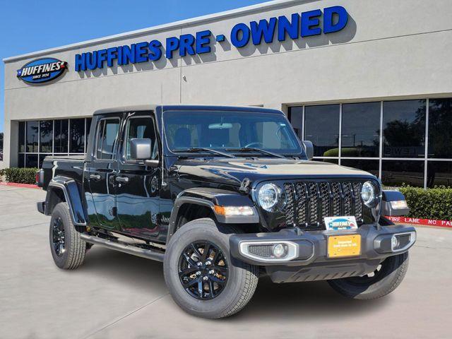 used 2021 Jeep Gladiator car, priced at $30,952