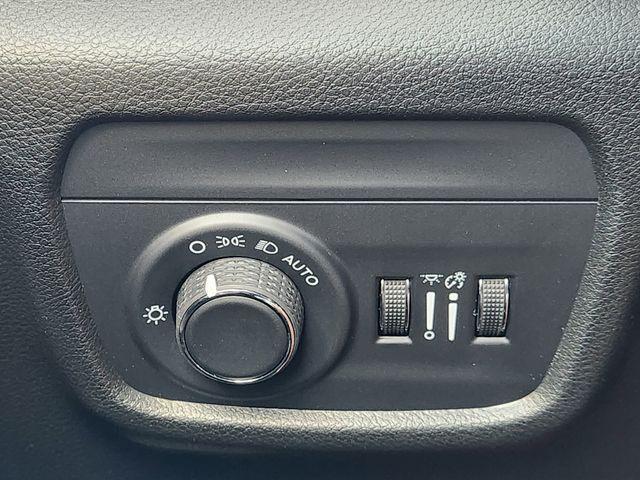 new 2025 Jeep Grand Cherokee car, priced at $35,558