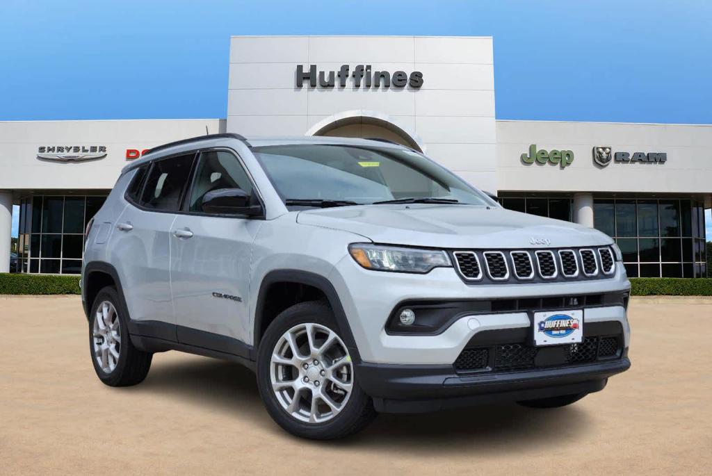 new 2024 Jeep Compass car, priced at $33,062