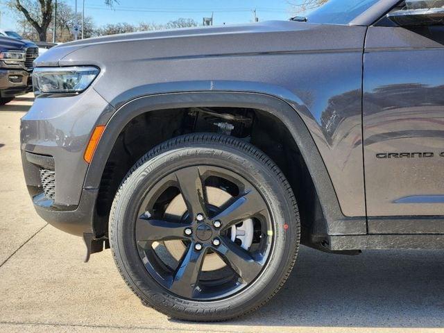 new 2024 Jeep Grand Cherokee L car, priced at $39,995