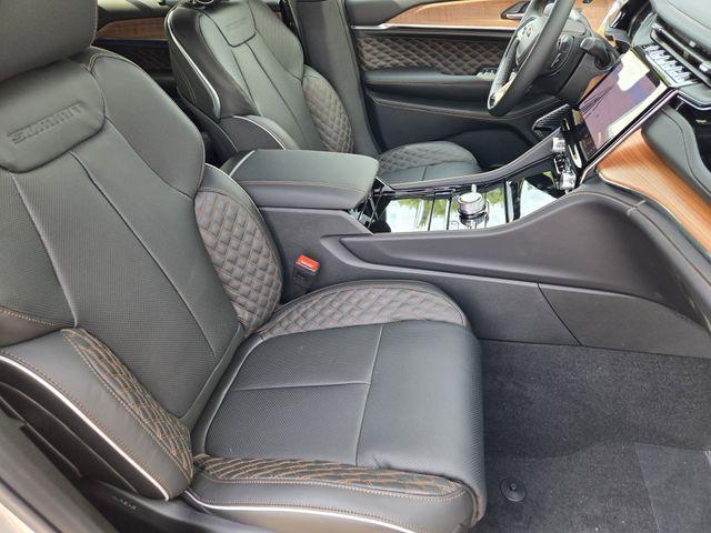 new 2025 Jeep Grand Cherokee L car, priced at $69,175