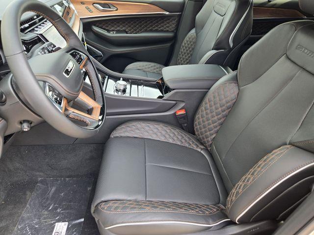 new 2025 Jeep Grand Cherokee L car, priced at $69,175