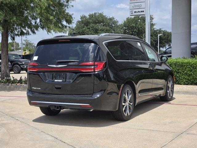 new 2024 Chrysler Pacifica car, priced at $47,495