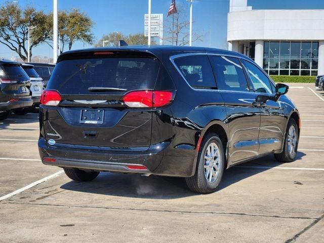 new 2025 Chrysler Voyager car, priced at $38,522