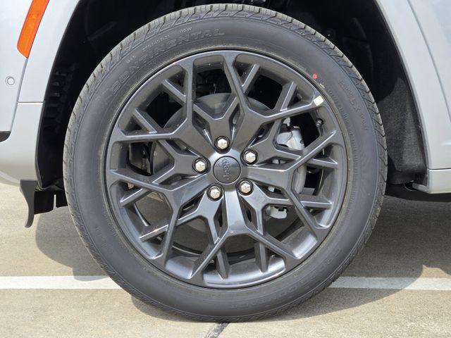 new 2025 Jeep Grand Cherokee car, priced at $67,425