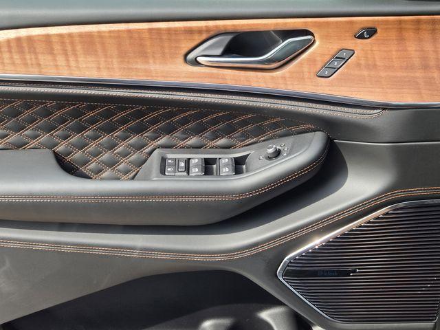 new 2025 Jeep Grand Cherokee car, priced at $67,425