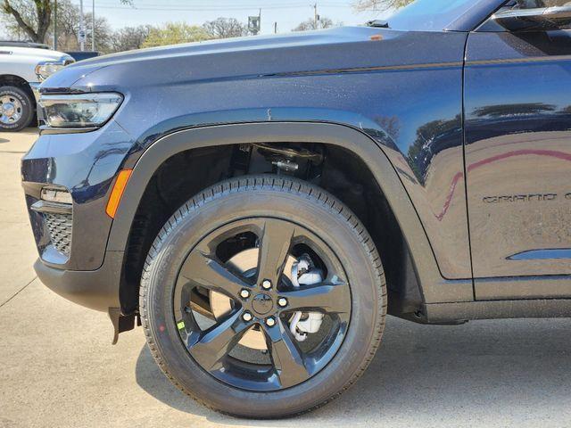 new 2024 Jeep Grand Cherokee car, priced at $42,152